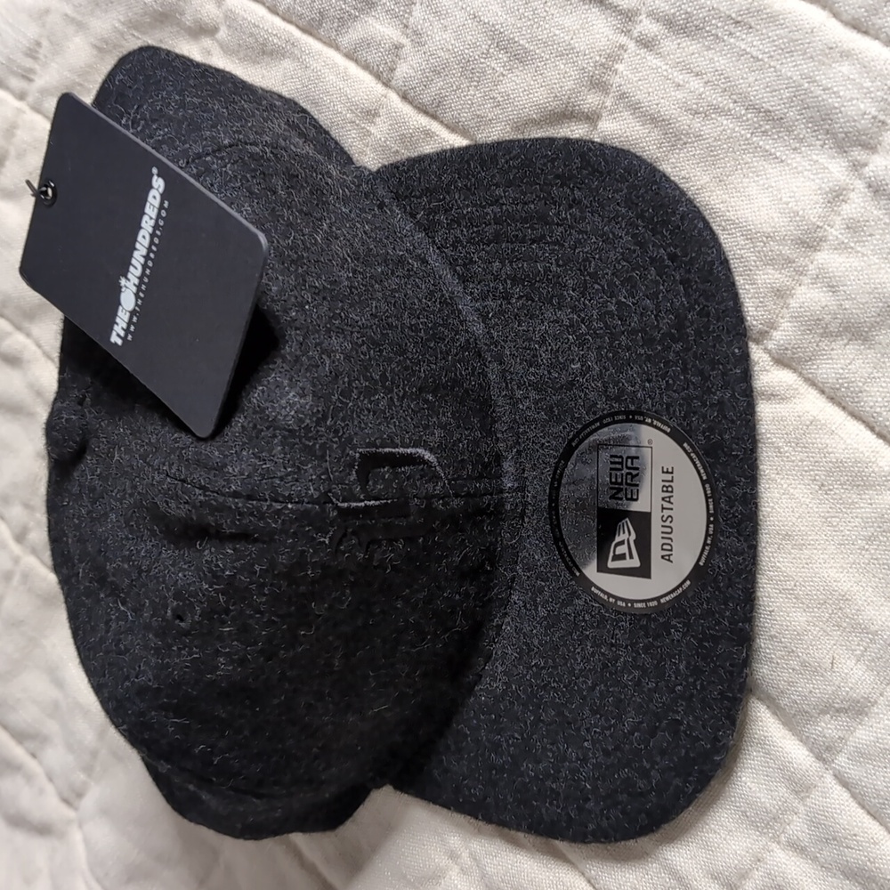 The Hundred's Hat